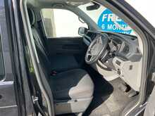 Volkswagen Transporter TDI SE Shuttle LWB DSG 