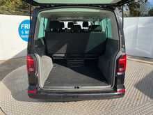 Volkswagen Transporter TDI SE Shuttle LWB DSG 