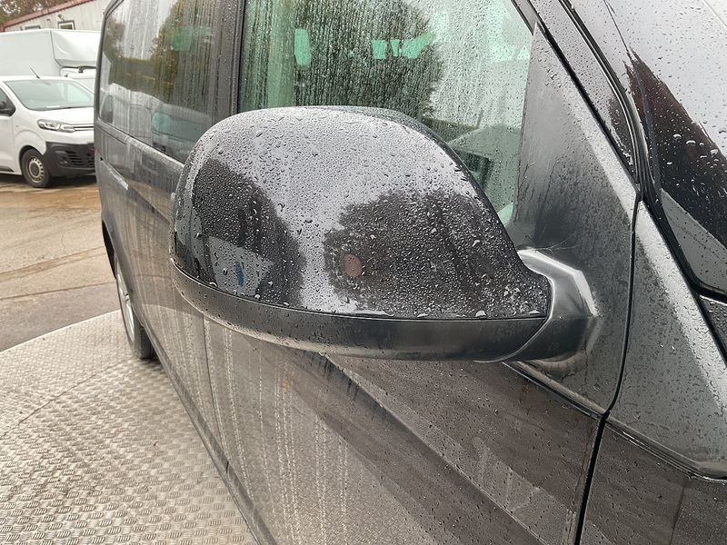 Volkswagen TDI SE Shuttle LWB DSG