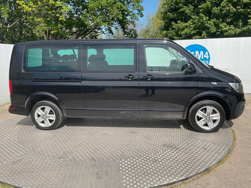 Volkswagen TDI SE Shuttle LWB DSG