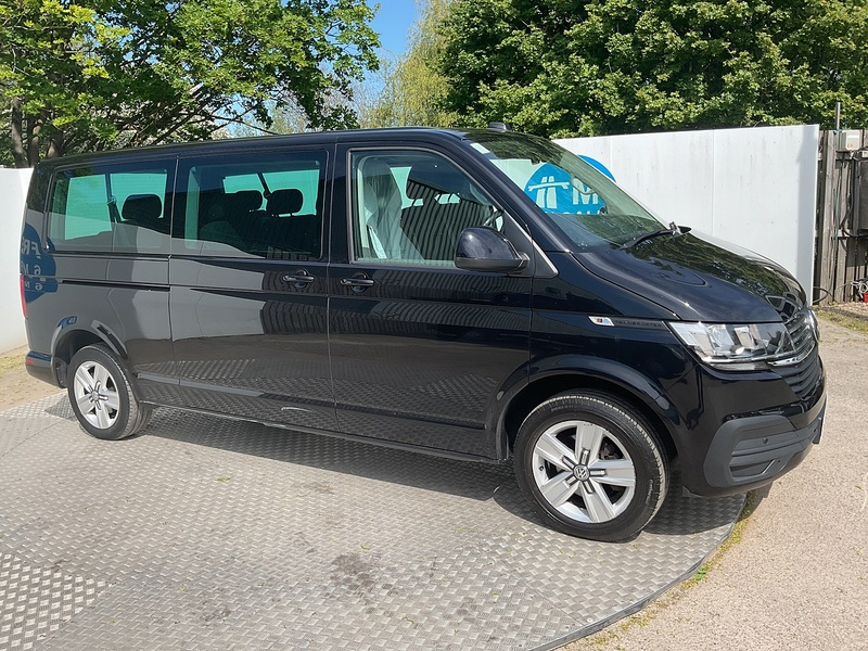 Volkswagen TDI SE Shuttle LWB DSG