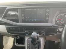 Volkswagen Transporter TDI SE Shuttle LWB DSG 