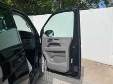 Volkswagen Transporter TDI SE Shuttle LWB DSG 