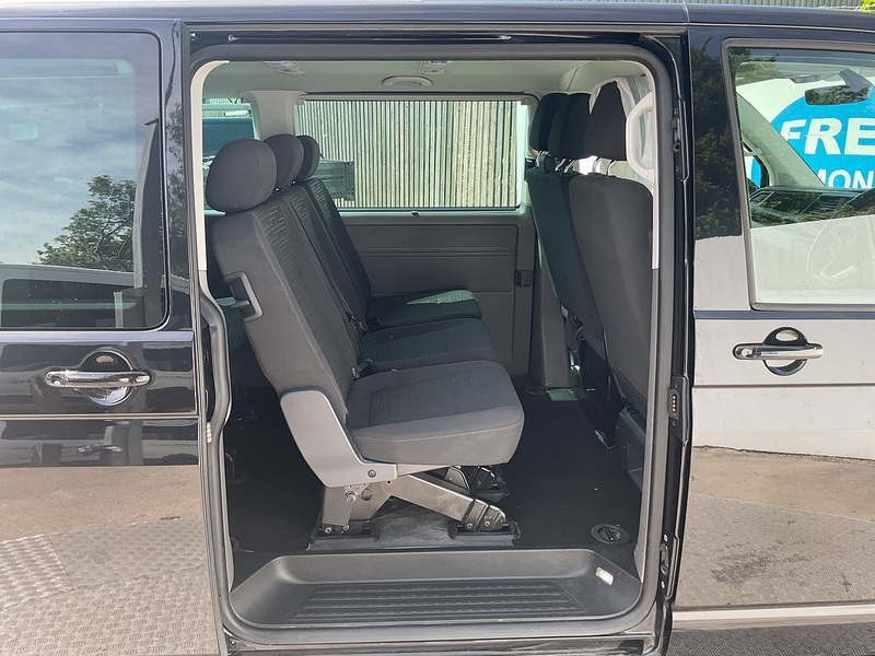 Volkswagen TDI SE Shuttle LWB DSG