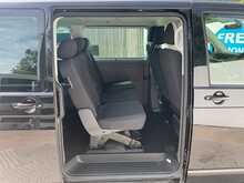 Volkswagen Transporter TDI SE Shuttle LWB DSG 