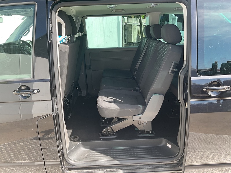Volkswagen TDI SE Shuttle LWB DSG