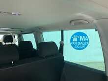 Volkswagen Transporter TDI SE Shuttle LWB DSG 