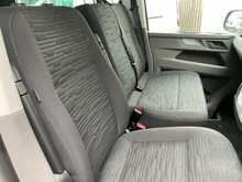 Volkswagen Transporter Shuttle TDI SE 9 Seater Euro 6 