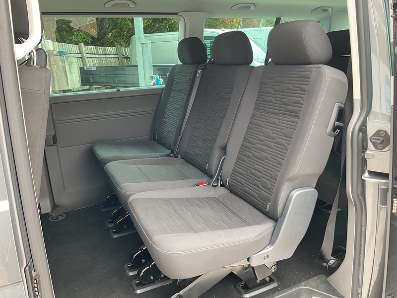 Volkswagen TDI SE 9 Seater Euro 6