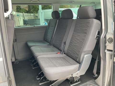 Volkswagen Transporter Shuttle, TDI SE 9 Seater Euro 6