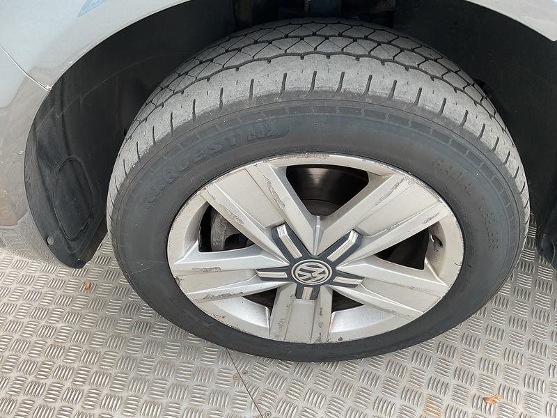 Volkswagen TDI SE 9 Seater Euro 6