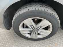 Volkswagen Transporter Shuttle TDI SE 9 Seater Euro 6 