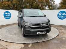 Volkswagen Transporter Shuttle TDI SE 9 Seater Euro 6 