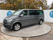 Volkswagen Transporter Shuttle TDI SE 9 Seater Euro 6 