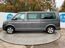 Volkswagen Transporter Shuttle TDI SE 9 Seater Euro 6 