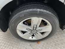 Volkswagen Transporter Shuttle TDI SE 9 Seater Euro 6 