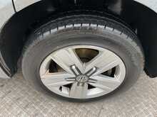 Volkswagen Transporter Shuttle TDI SE 9 Seater Euro 6 