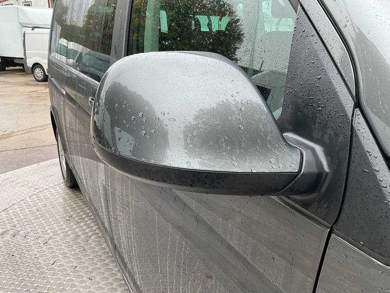 Volkswagen TDI SE 9 Seater Euro 6