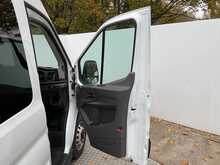 Ford Transit 460 EcoBlue Leader 