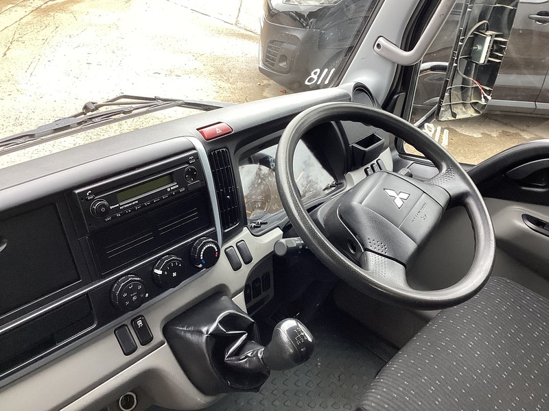 Mitsubishi D 3C13 3400 LWB Dropside Euro 6 L= 13ft 11