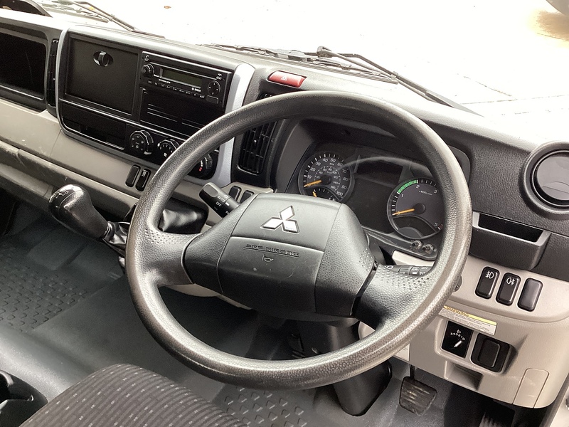 Mitsubishi D 3C13 3400 LWB Dropside Euro 6 L= 13ft 11