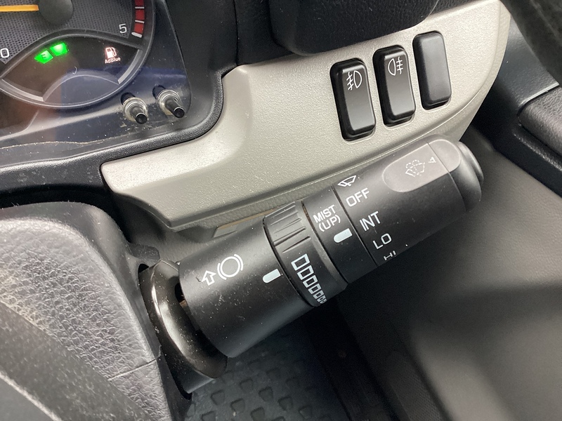 Mitsubishi D 3C13 3400 LWB Dropside Euro 6 L= 13ft 11