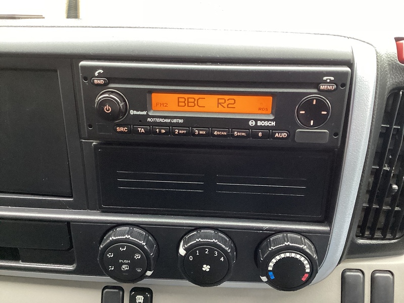 Mitsubishi D 3C13 3400 LWB Dropside Euro 6 L= 13ft 11