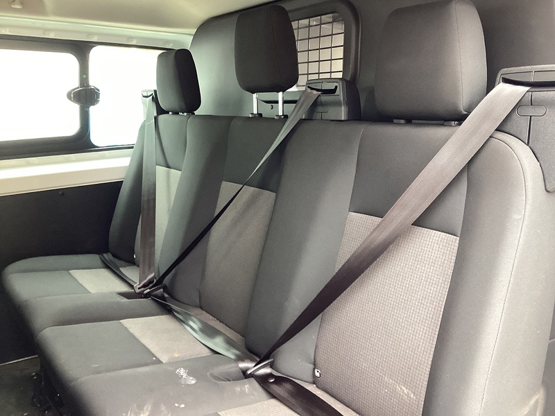 Ford 320 EcoBlue SWB L/R Crewvan A/C Euro 6