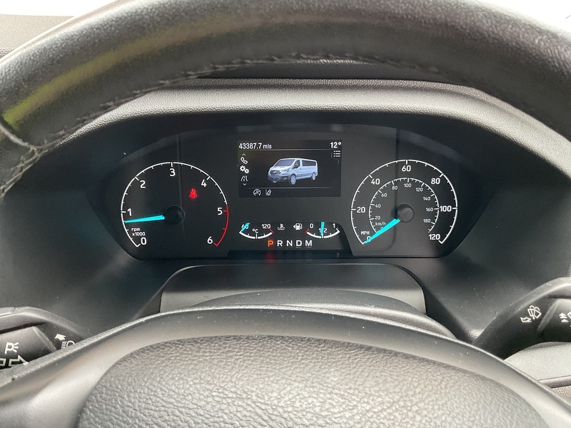 Ford 460 EcoBlue Limited Tacho Auto