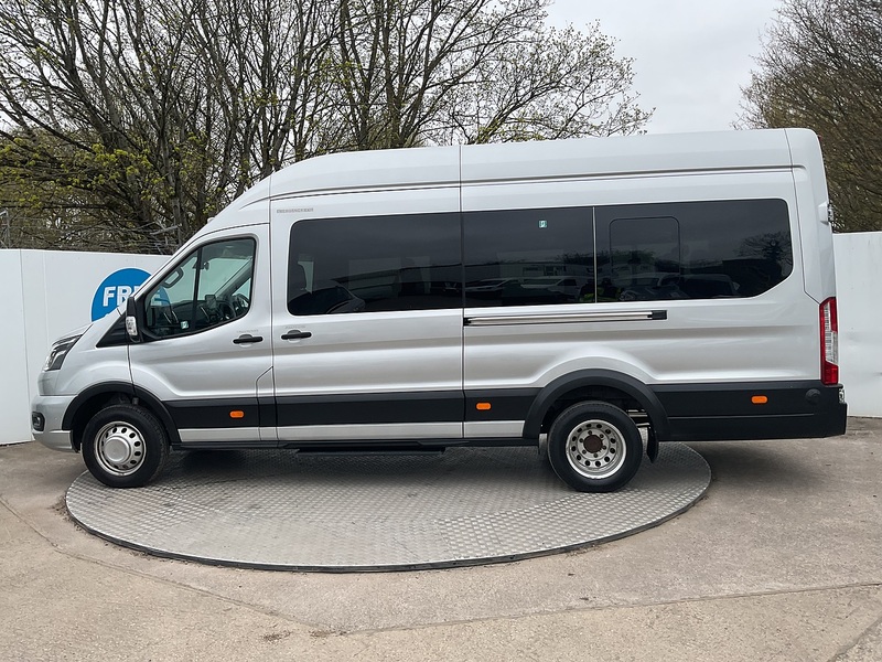 Ford 460 EcoBlue Limited 17 Seat Minibus