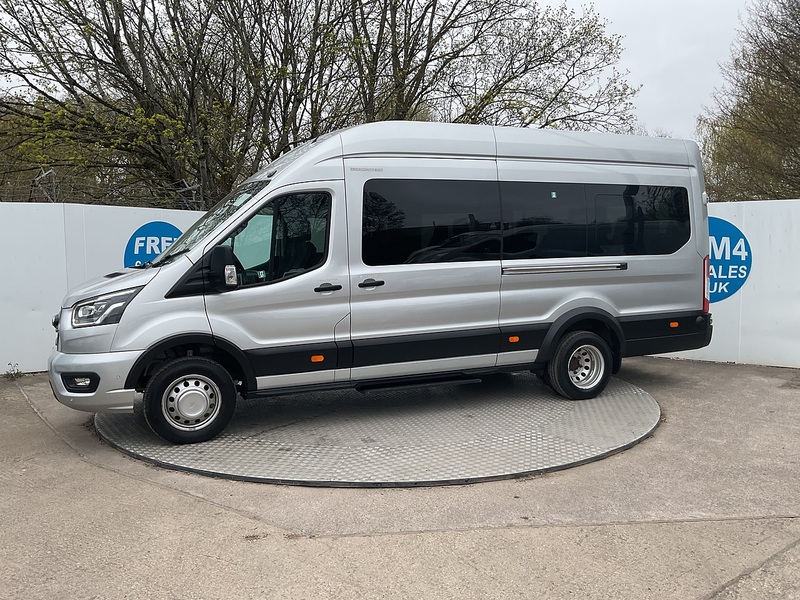 Ford 460 EcoBlue Limited 17 Seat Minibus