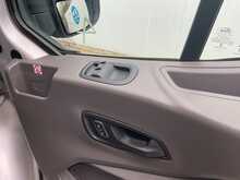 Ford Transit 460 EcoBlue Limited 17 Seat Minibus 