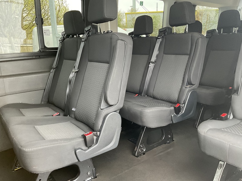 Ford 460 EcoBlue Limited 17 Seat Minibus