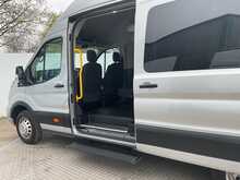 Ford Transit 460 EcoBlue Limited 17 Seat Minibus 