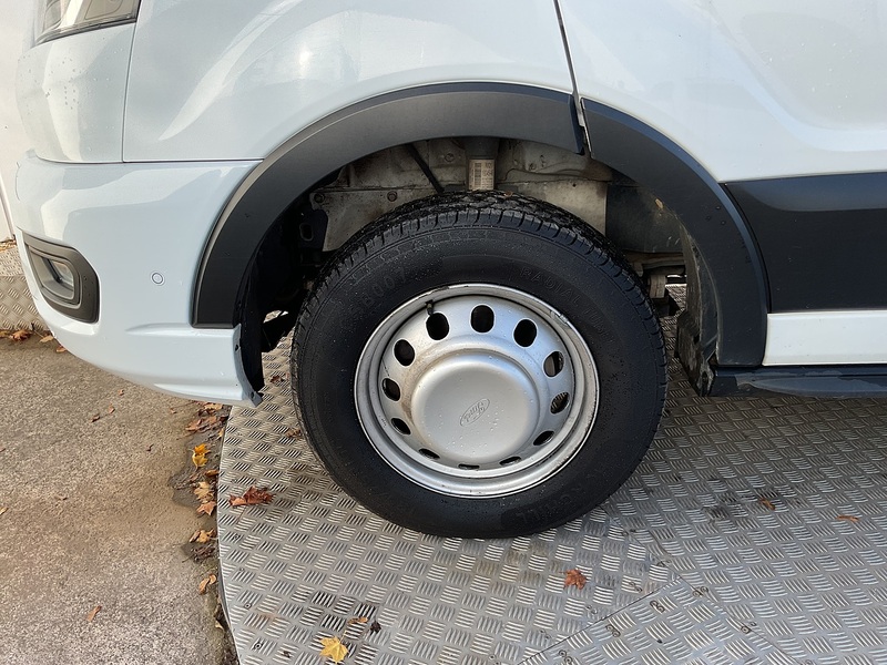 Ford 460 EcoBlue Limited Tacho