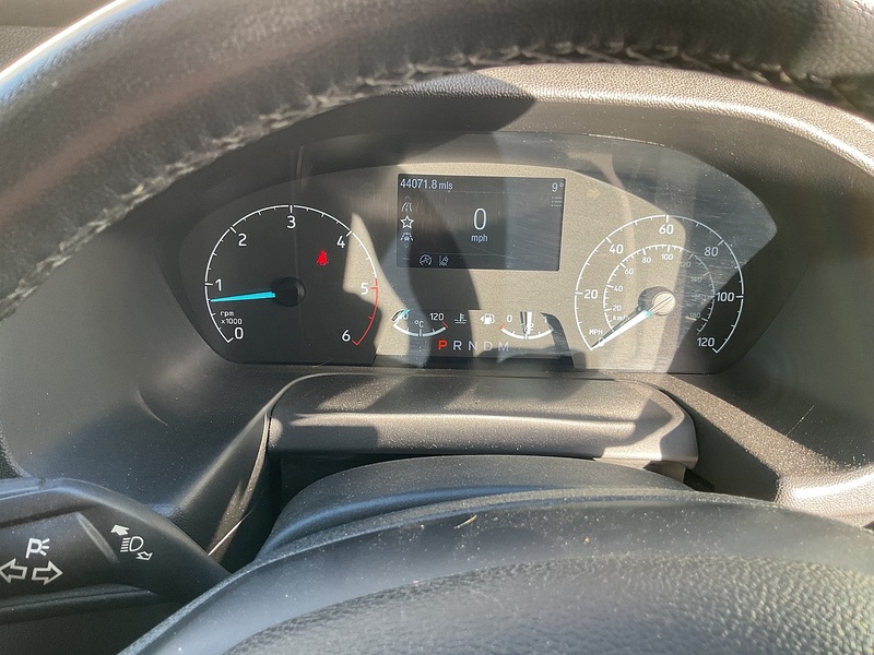 Ford 460 EcoBlue Limited Tacho