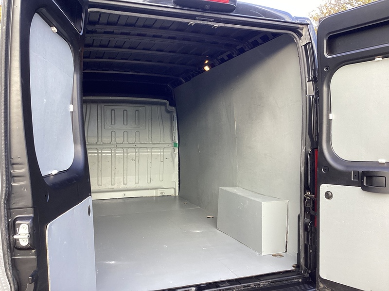 Peugeot BlueHDi 335 Professional LWB H/R Euro 6 **NO VAT**