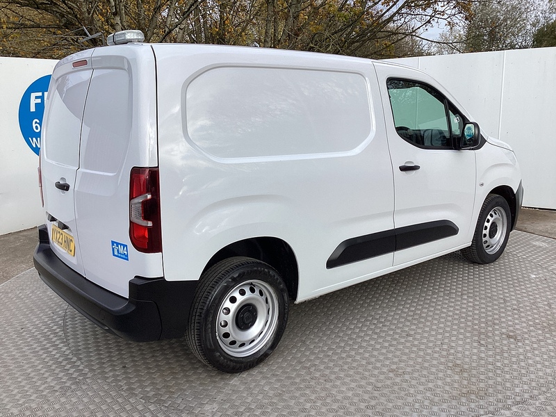 Fiat BlueHDi 1000Kg SWB A/C Euro 6
