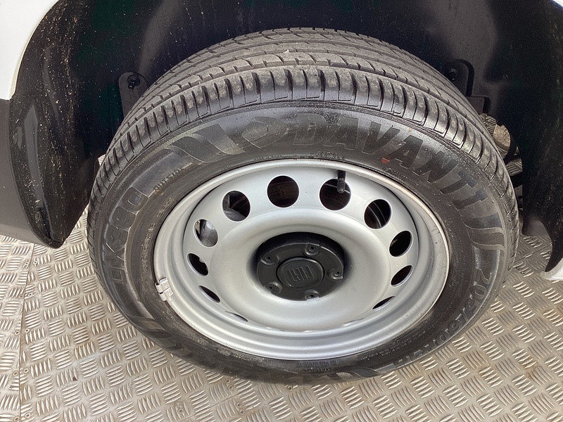 Fiat BlueHDi 1000Kg SWB A/C Euro 6