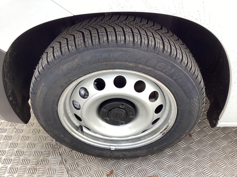 Fiat BlueHDi 1000Kg SWB A/C Euro 6