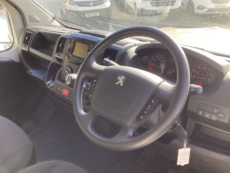 Peugeot BlueHDi 335 Professional LWB H/R Euro 6