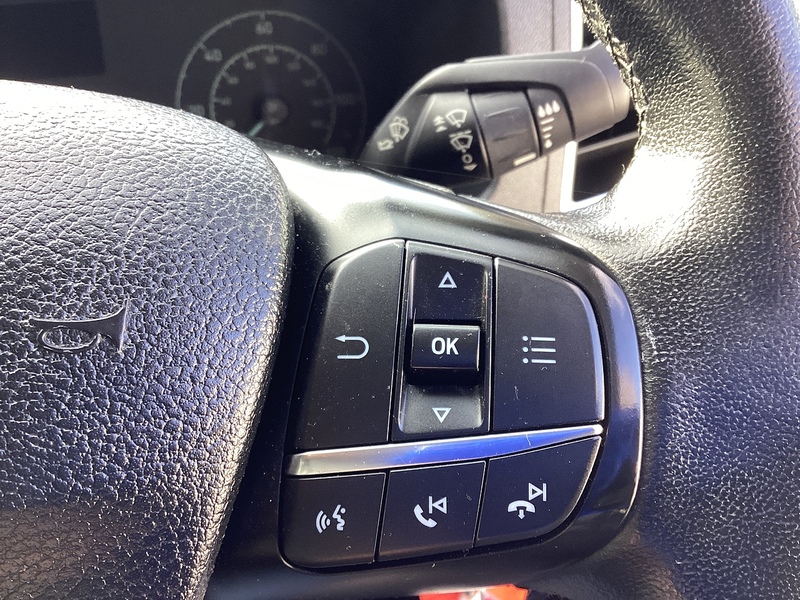 Ford 280 EcoBlue Limited SWB L/R Euro 6 ** NO VAT**