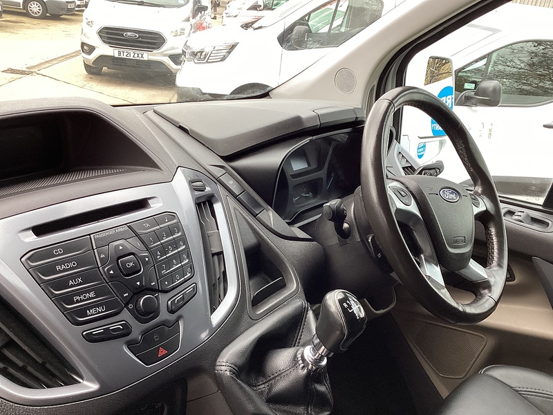 Ford TDCi 290 Limited SWB L/R Crewvan A/C  