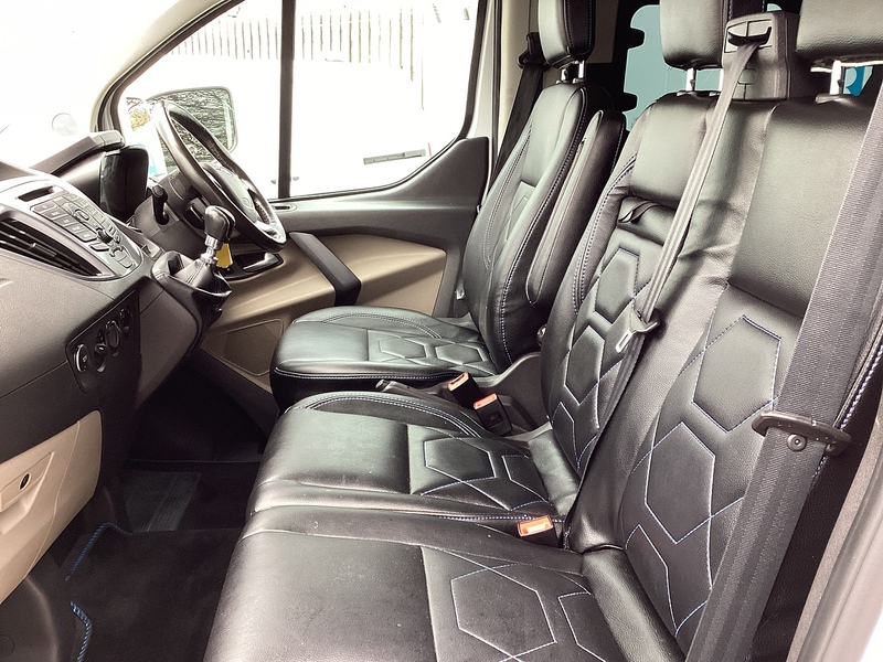 Ford TDCi 290 Limited SWB L/R Crewvan A/C  