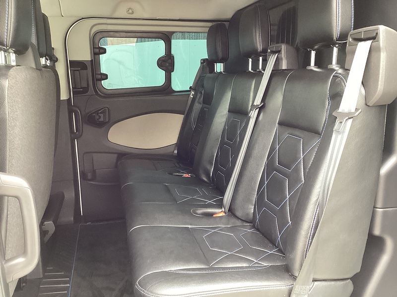 Ford TDCi 290 Limited SWB L/R Crewvan A/C  