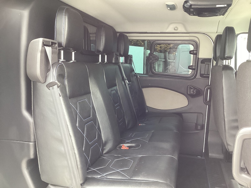 Ford TDCi 290 Limited SWB L/R Crewvan A/C  