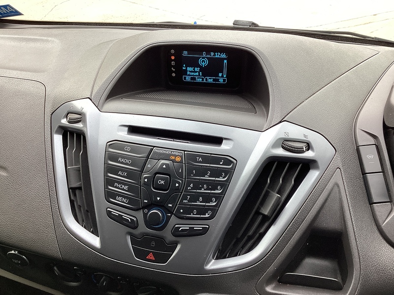 Ford TDCi 290 Limited SWB L/R Crewvan A/C  