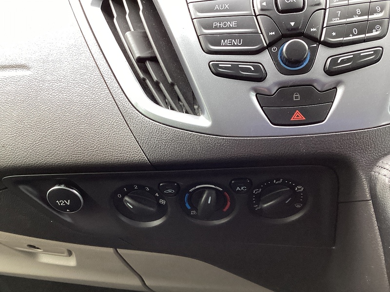 Ford TDCi 290 Limited SWB L/R Crewvan A/C  
