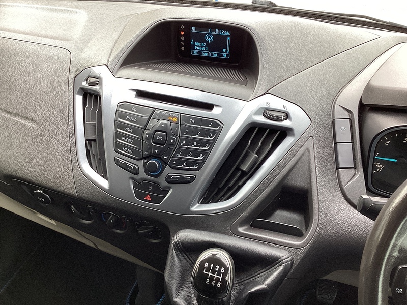 Ford TDCi 290 Limited SWB L/R Crewvan A/C  