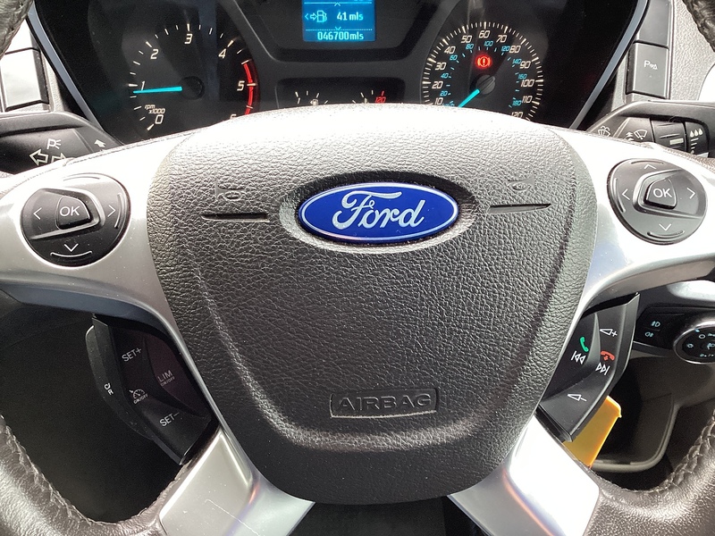 Ford TDCi 290 Limited SWB L/R Crewvan A/C  